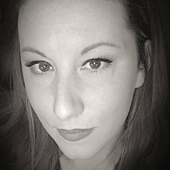 Meet your Posher, Dani - Picture 1 of 1